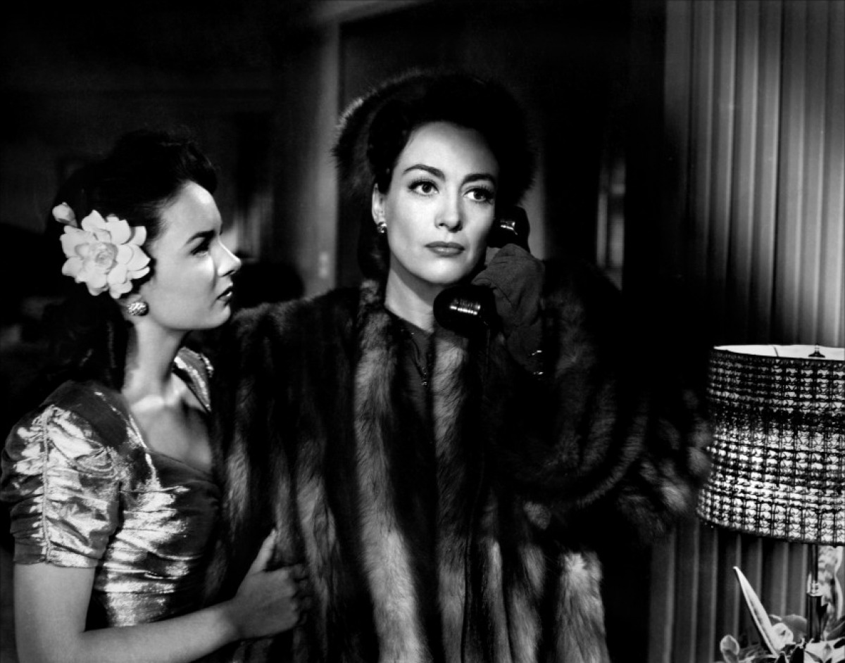 F2 Mildred Pierce (1945) - Θύελλα σε Μητρική Καρδιά
